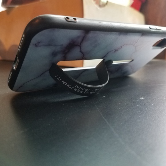 iPhone x marble hard case with stand - Picture 4 of 4